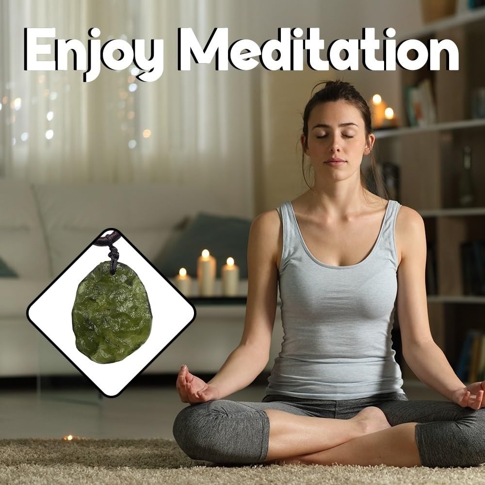 DAXWEV Adjustable Rope Moldavite Necklace, comfortable unisex design for versatile daily wear.