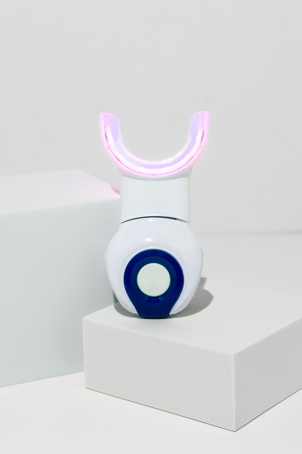dpl Oral Care LED Light Therapy is rechargeable for easy at-home use