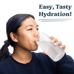Glass of Drinklits Lemon Lime hydration with refreshing citrus flavor
