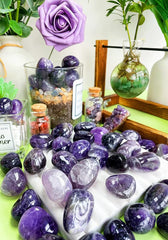 DUQGUHO Amethyst polished tumblestones close-up ideal for DIY crafts.