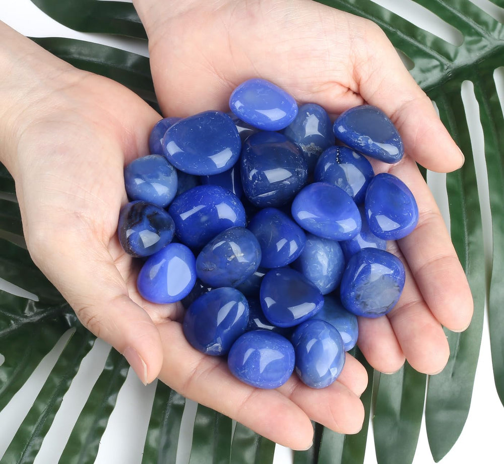 DUQGUHO blue-carnelian-stones in sunlit display inspire peaceful rooms