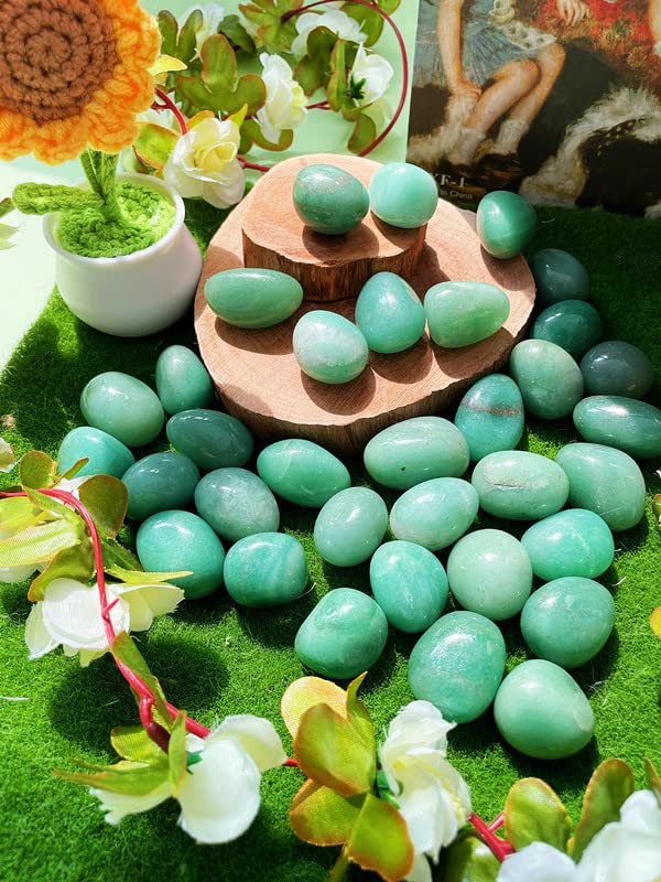 DUQGUHO Green Aventurine irregular crystal rocks with reflective surfaces for vase fillers and terrariums.