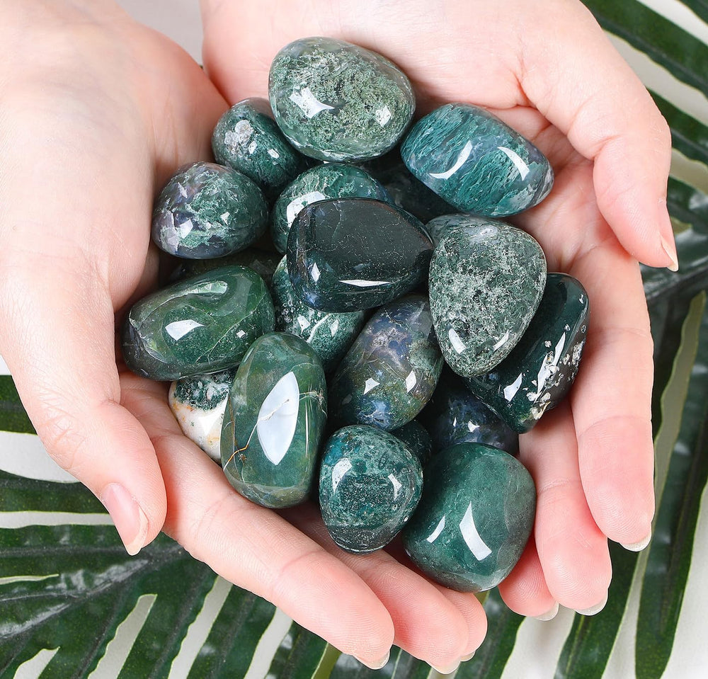 DUQGUHO polished tumblestones moss agate for meditation and jewelry making.