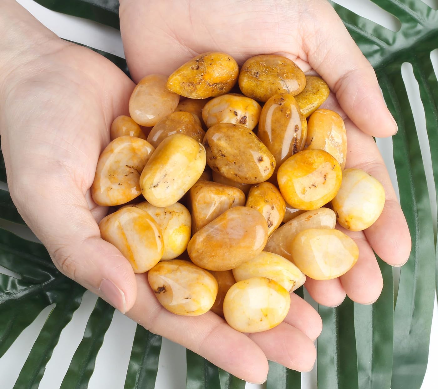 DUQGUHO Topaz crystals: decorative gravel for home and office meditation corners.
