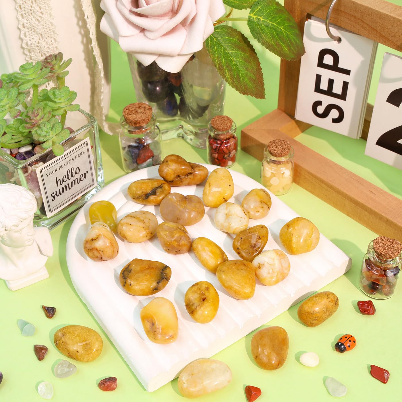 DUQGUHO Topaz irregular stones: polished decorative rocks for sunlit sparkle in tanks and vases.