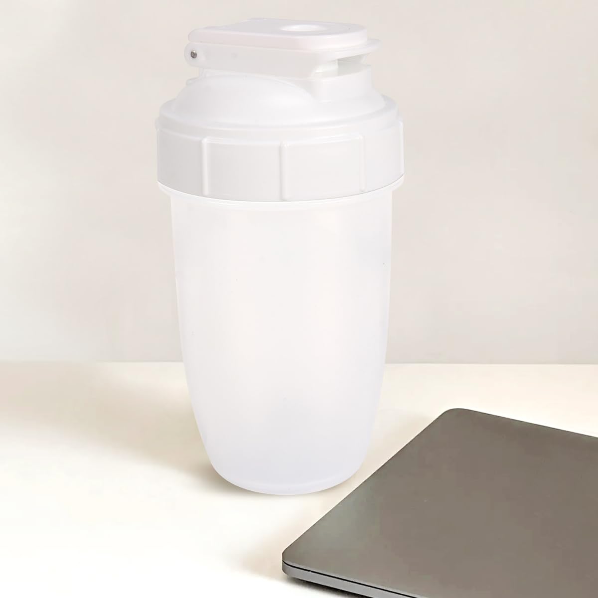 D.Y.A shaker features a top loop for portable carrying during workouts.