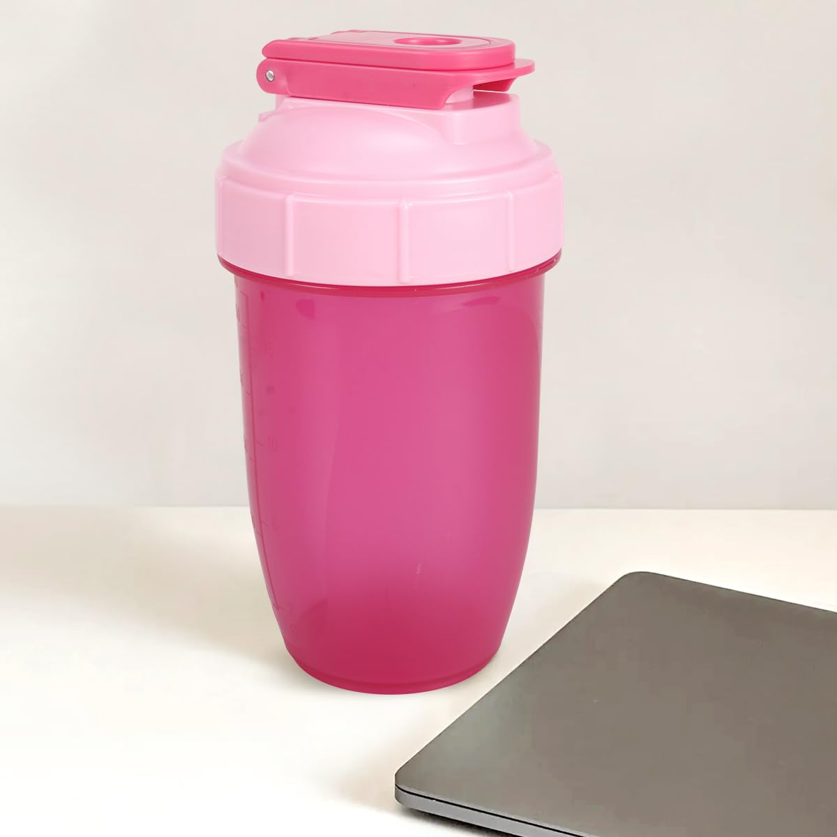 D.Y.A portable top-loop handle for convenient carry.