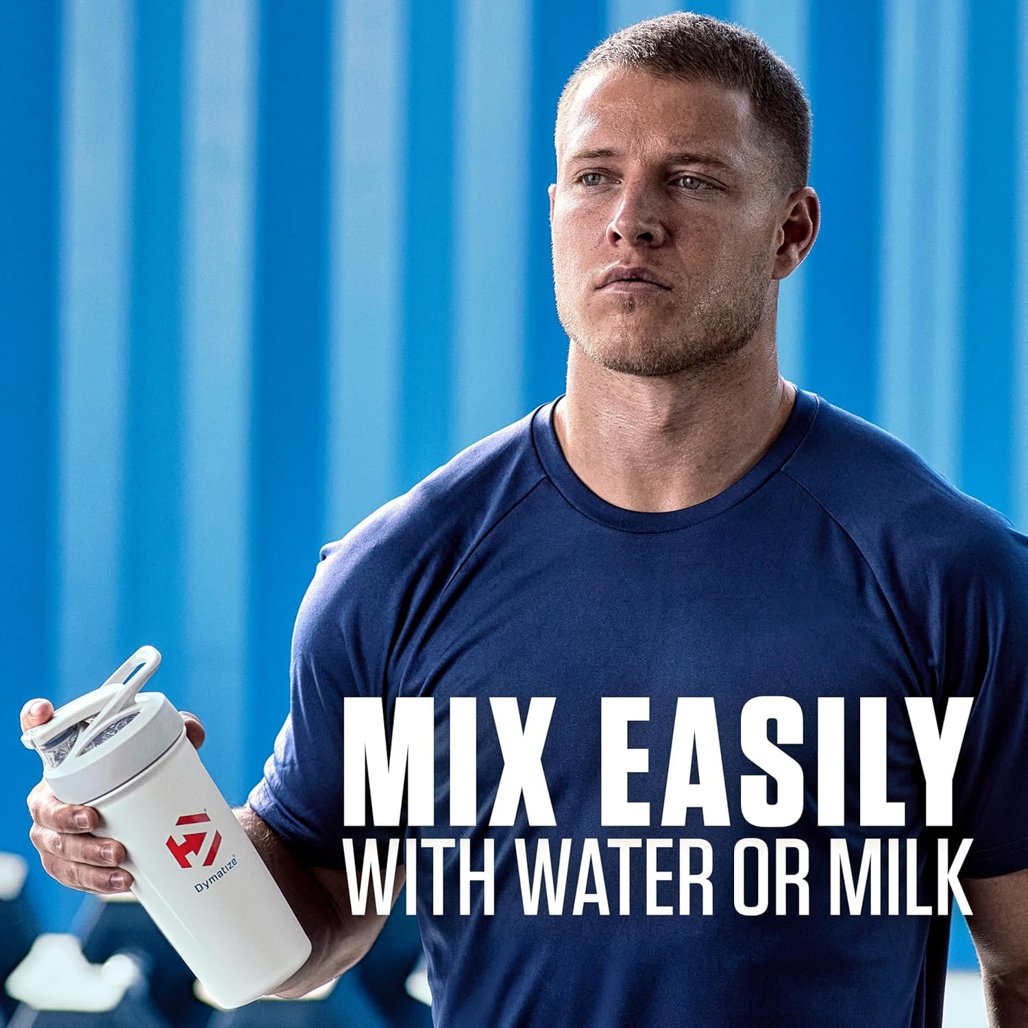 Powder scoop beside tub hints at precise serving size and convenience.
