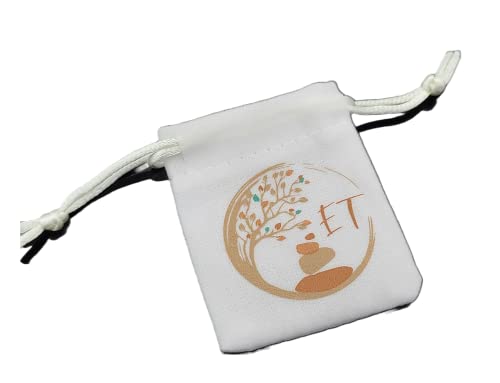 Earth Therapy unisex adjustable copper cuff suitable for all genders.