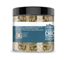 Earthborn Elements Chickweed Herb Capsules pour demonstrates convenient everyday use.