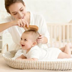 Eclatbox cradle-cap care with soft bristles for mild exfoliation during bath.