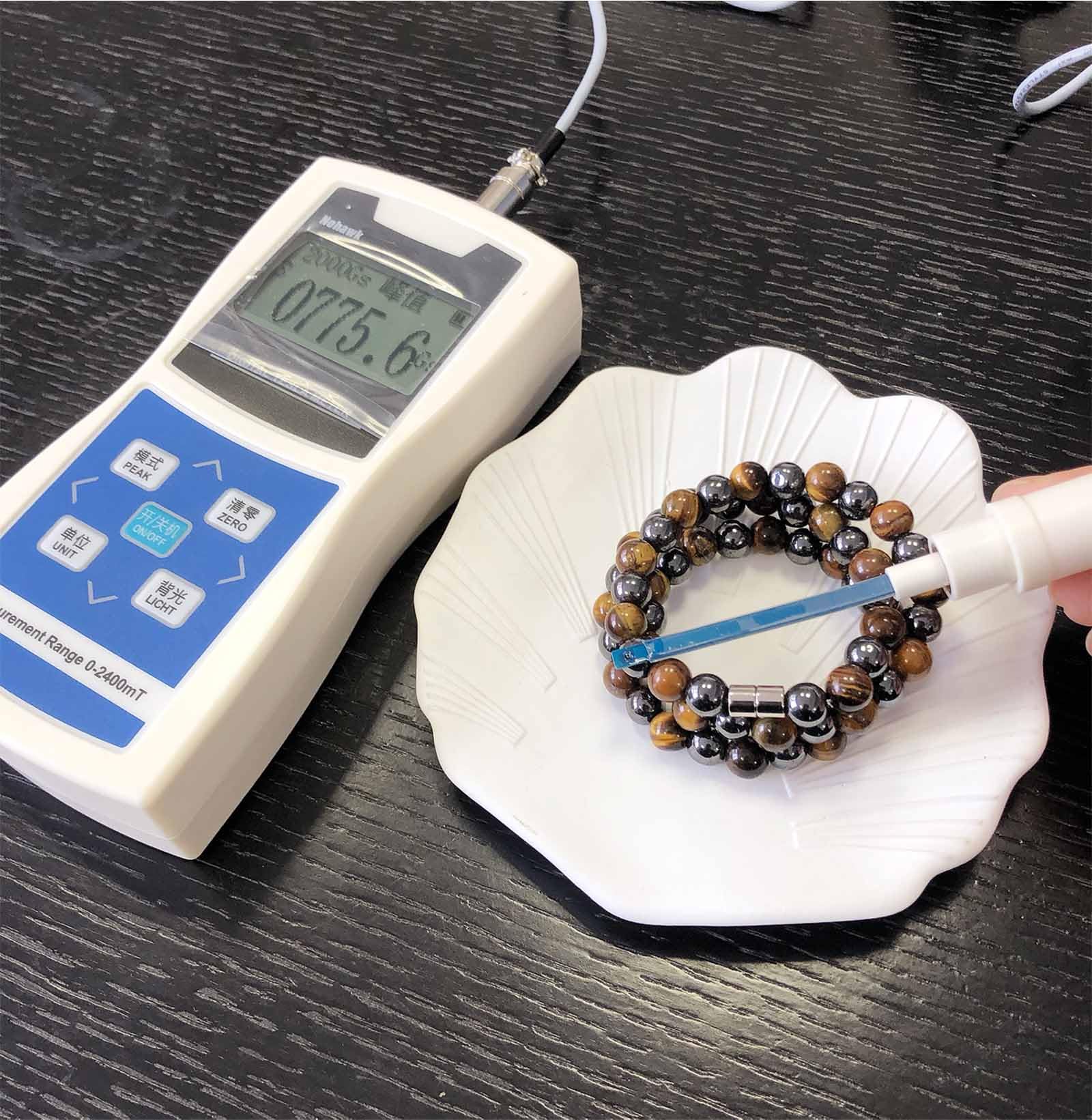 Ecooon smooth polished beads feel comfortable against the skin.