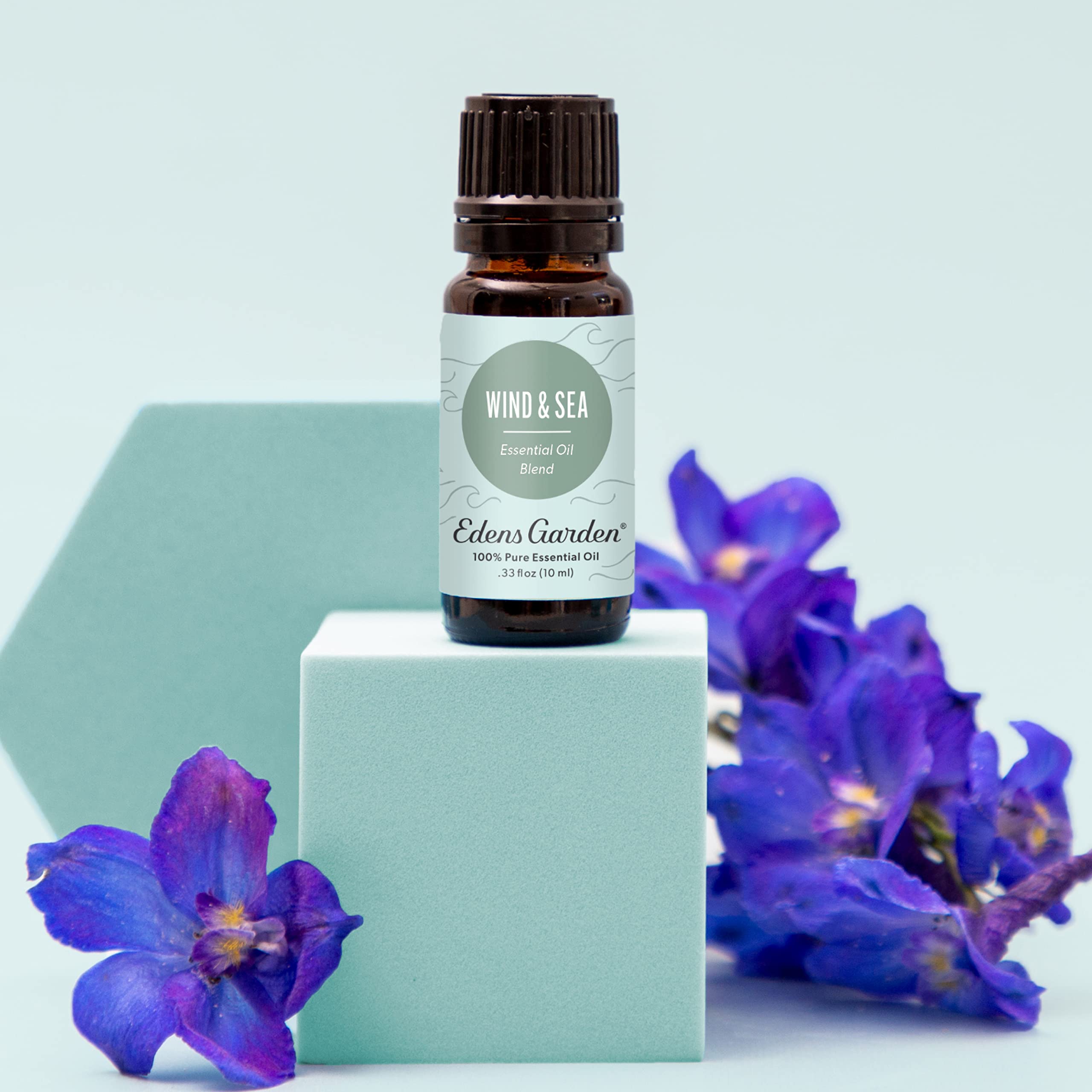 Edens Garden Wind & Sea diffuser mist fills the room with seaside breeze.
