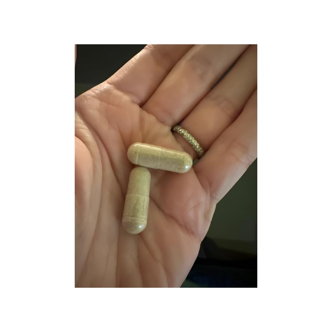 Elevate capsules with ginger and hawthorn hint for circulation support.