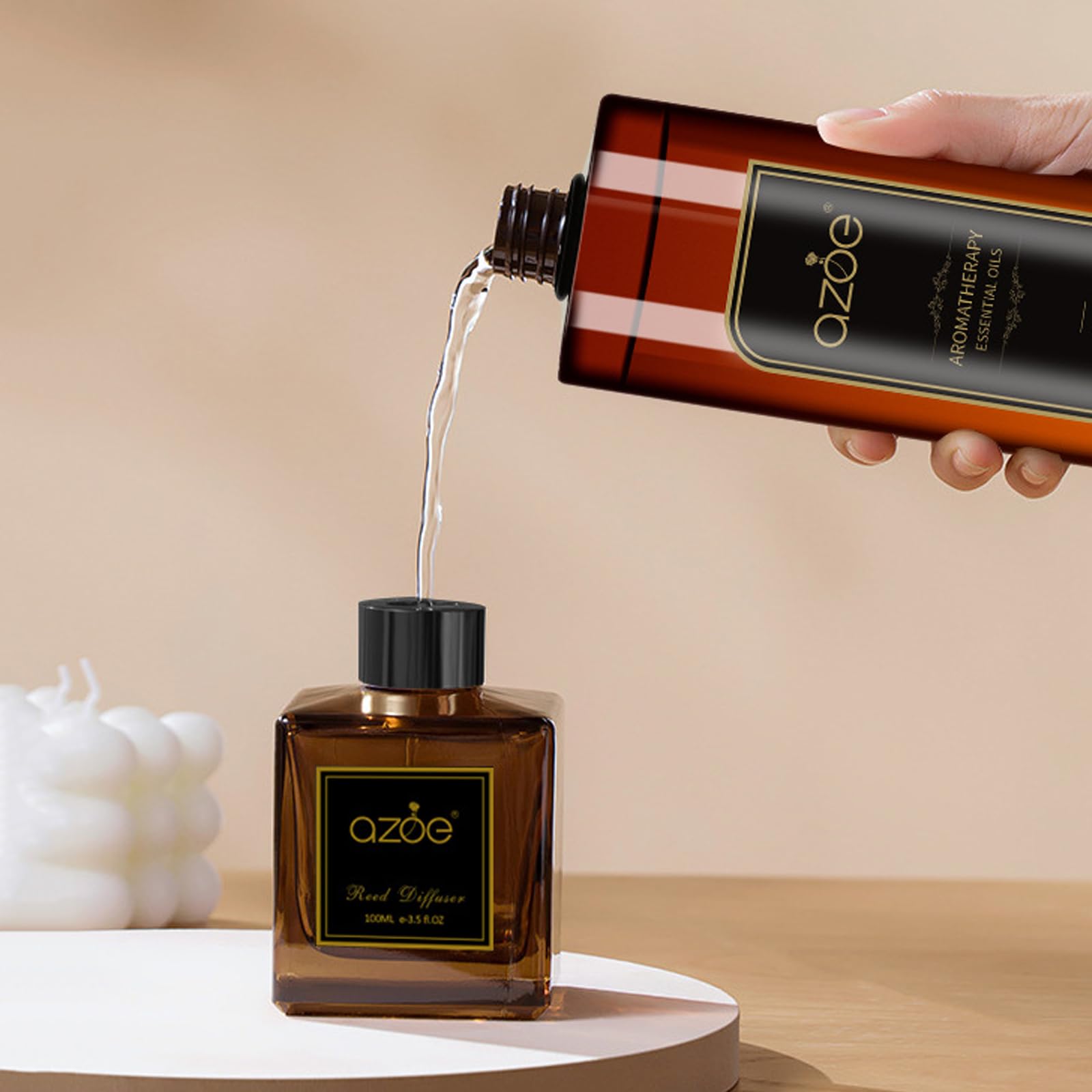 Elitzia top-middle-base note blend offers layered scent for varied spaces.