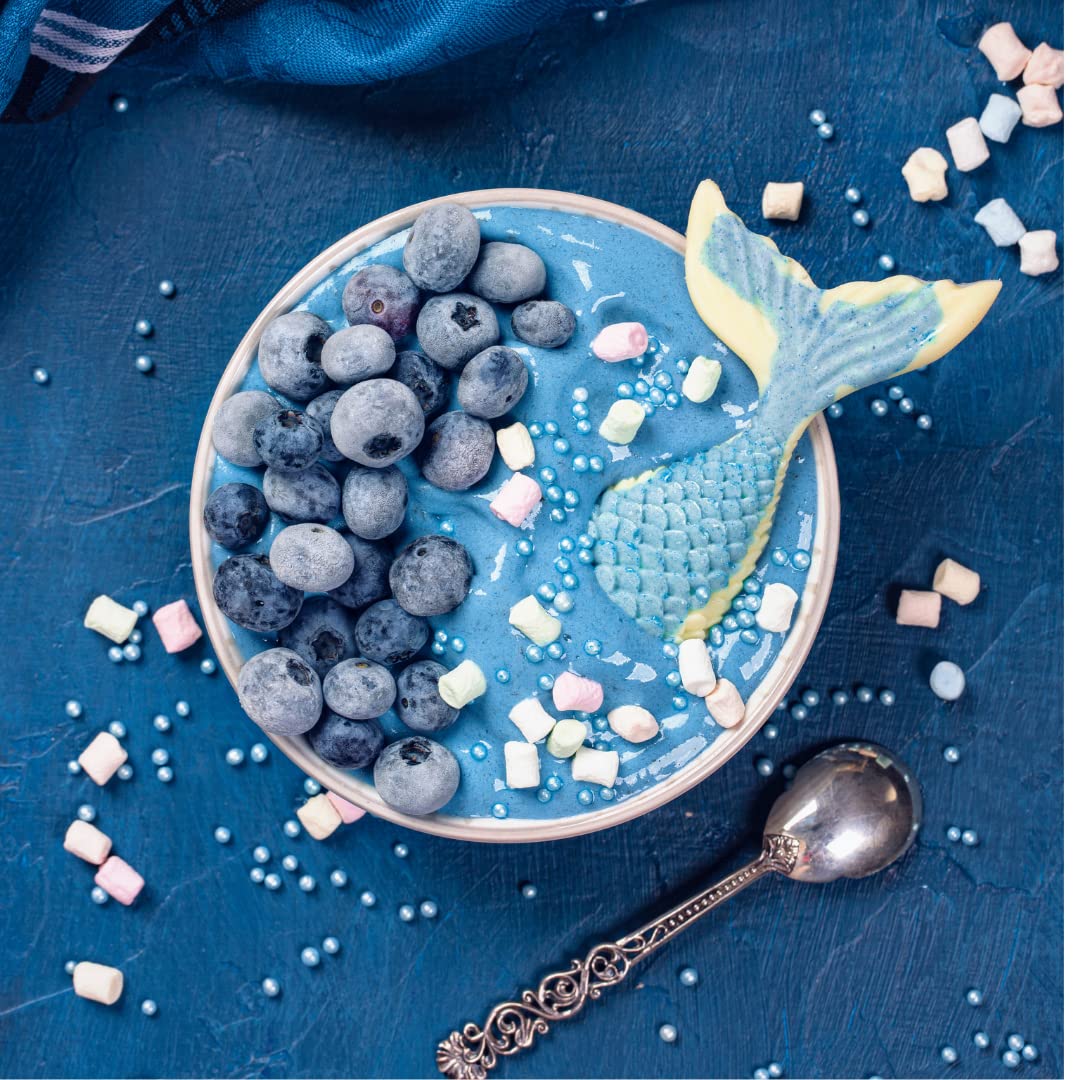 Indigo protein shake using Ellie's Best blue spirulina powder.