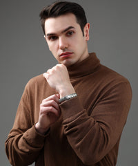 Emmori Ultra Strength Bracelet in 316 stainless steel resists corrosion.