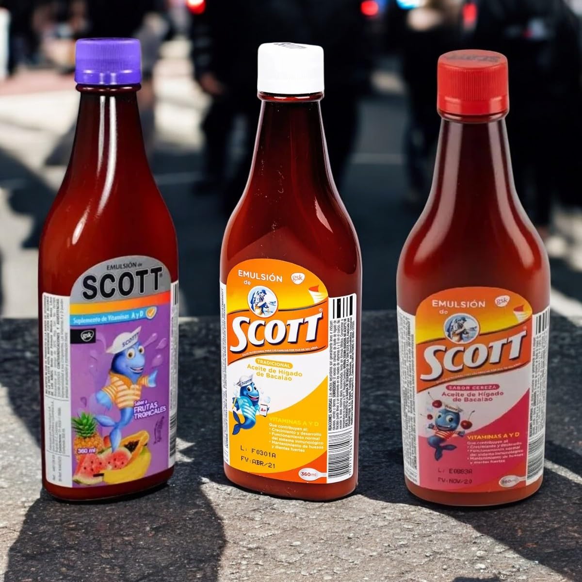 Emulsion de Scott Cherry spoon serves easy, pleasant tasting administration for children