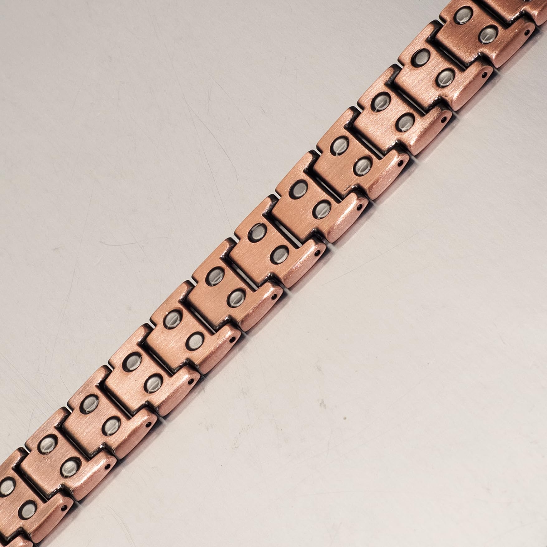 EnerCoppeX hypoallergenic solid copper material keeps skin comfortable.