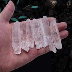 Erliway crystal filler for planters or aquariums enhances aesthetics.