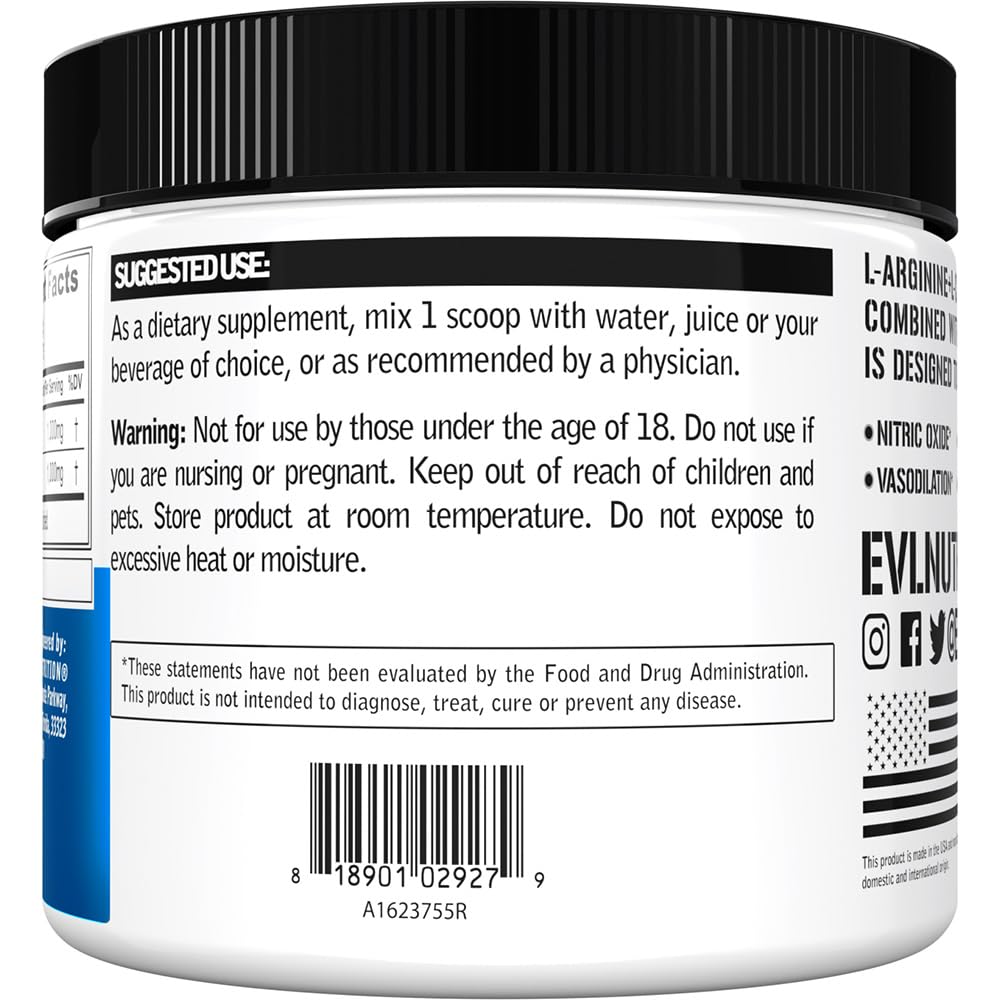 EVLUTION Nutrition serving scoop ready for training session