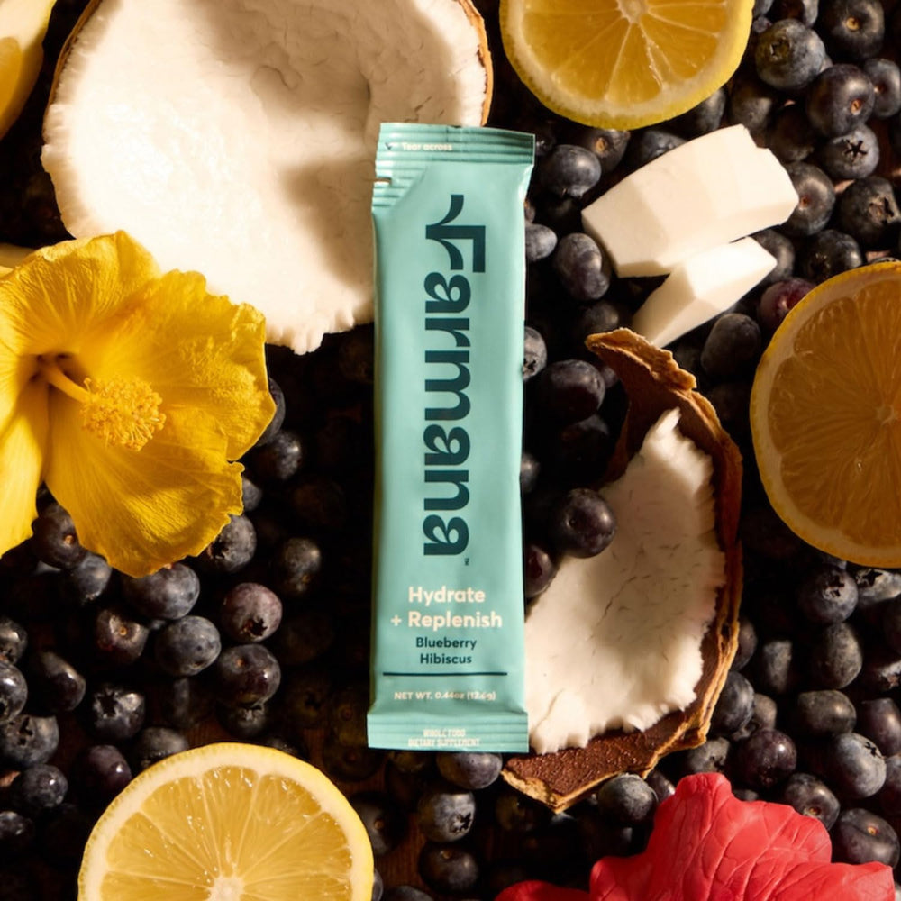 Travel-ready Farmana electrolyte mix packet in gym bag