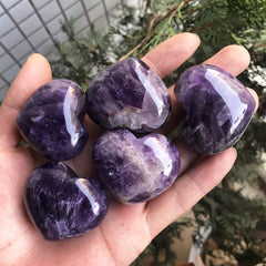 Favoramulet gift ready amethyst heart stone packaging highlighting a thoughtful present