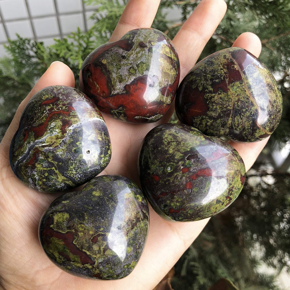 Favoramulet size reference shows 1.7-inch heart for daily carry