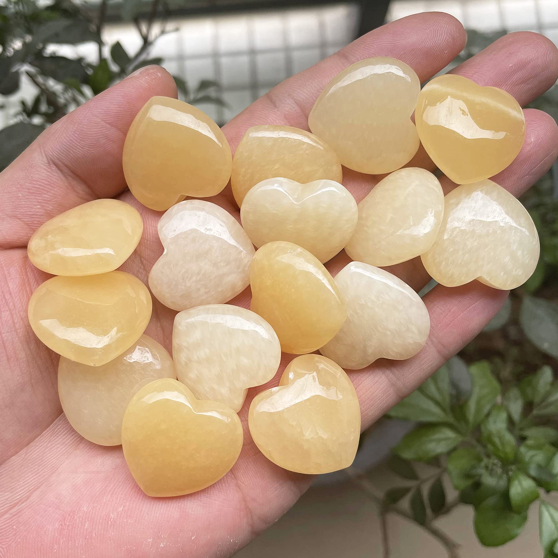 Fekuar pocket heart crystal mini for portable energy and calm.