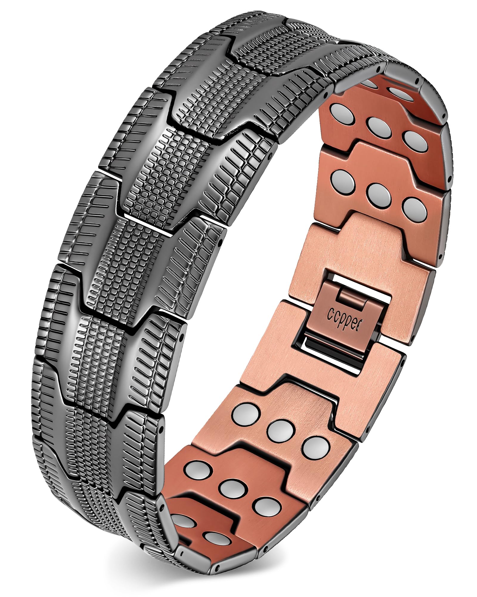 Feraco copper bracelet Tyre pattern close-up for everyday style