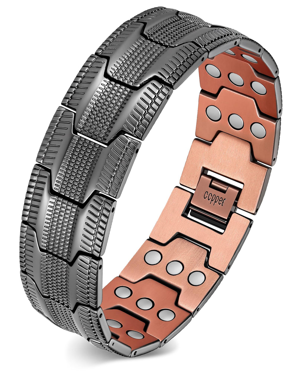 Feraco copper bracelet Tyre pattern close-up for everyday style