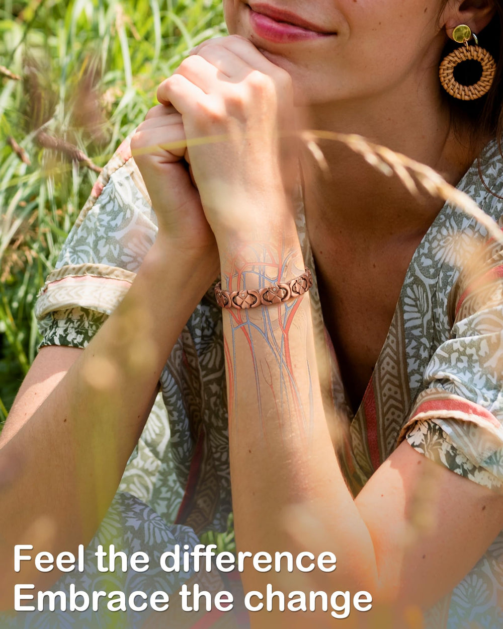 Feraco folding clasp detail for easy, secure wear