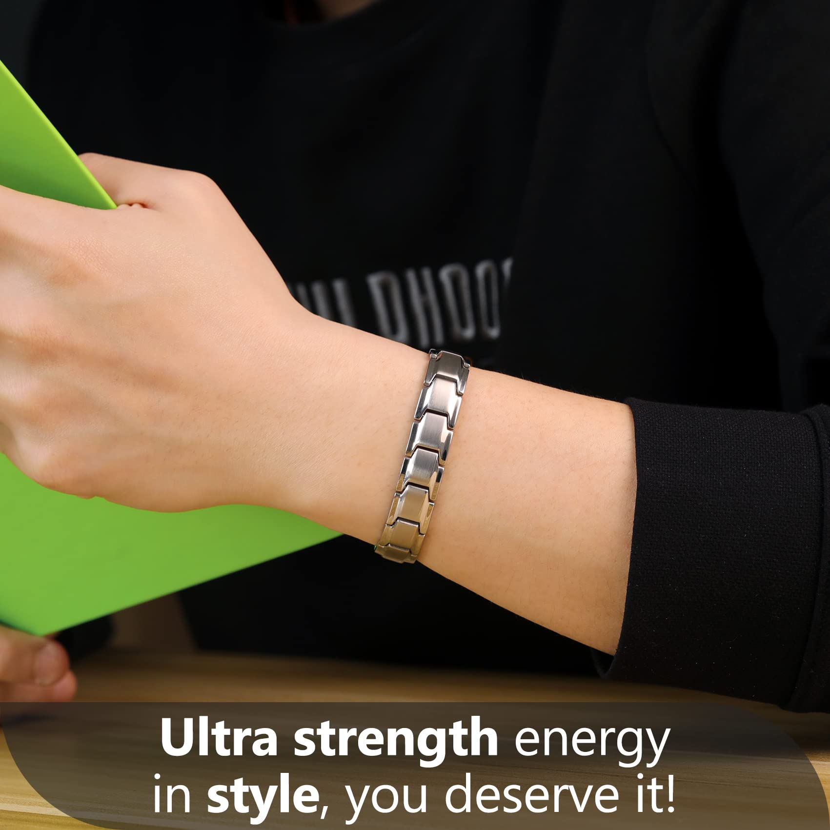 Feraco magnetic bracelet packaging box showcasing premium presentation