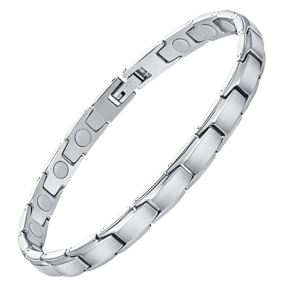 Feraco magnetic bracelet for women in silver, close-up with polished finish