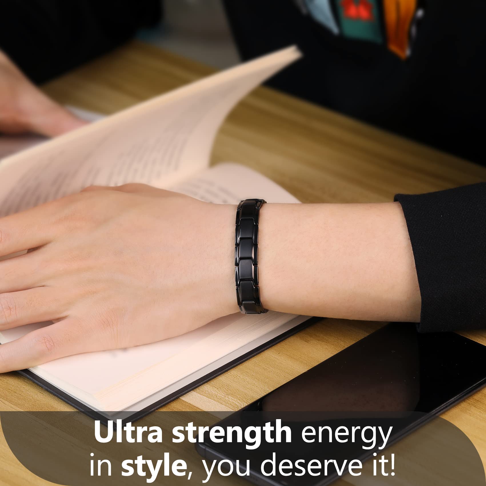 Feraco durable materials ensure long-lasting color and comfort.
