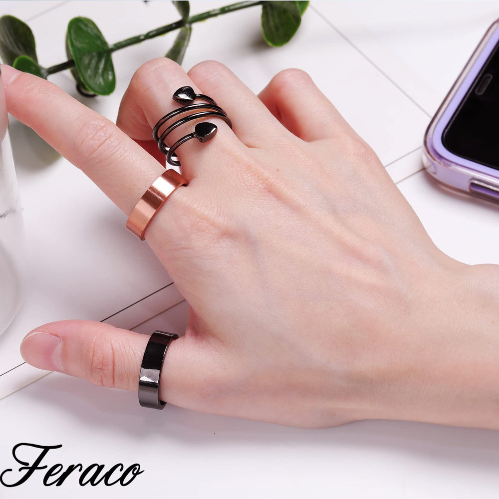 Feraco rings arrive in gift-ready packaging.