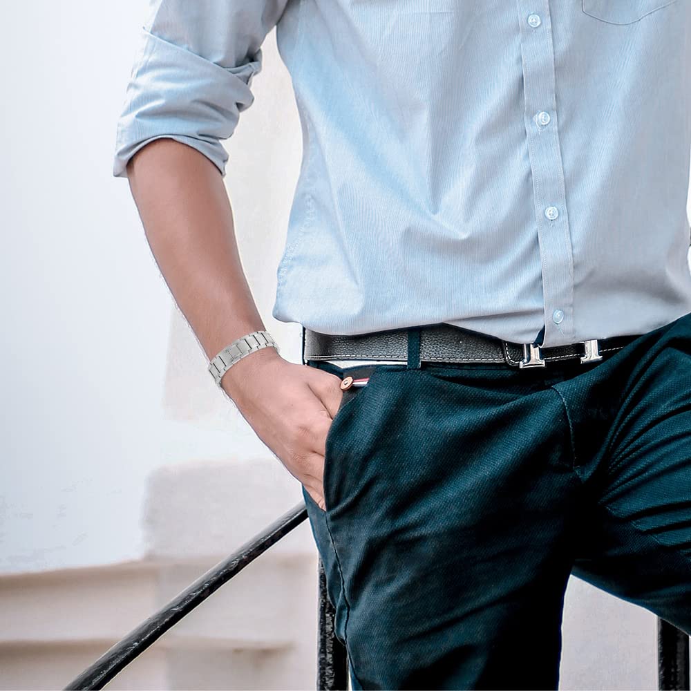 Sizing tool with links for quick adjustments included with Feraco bracelet.