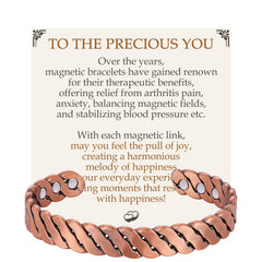 Feraco TwistFlow copper bracelet close-up showing twisted wave design for everyday wear