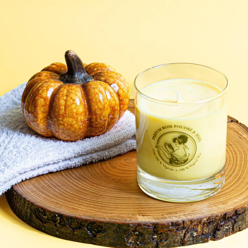 Féret Parfumeur candle with 40-hour burn for lasting comfort