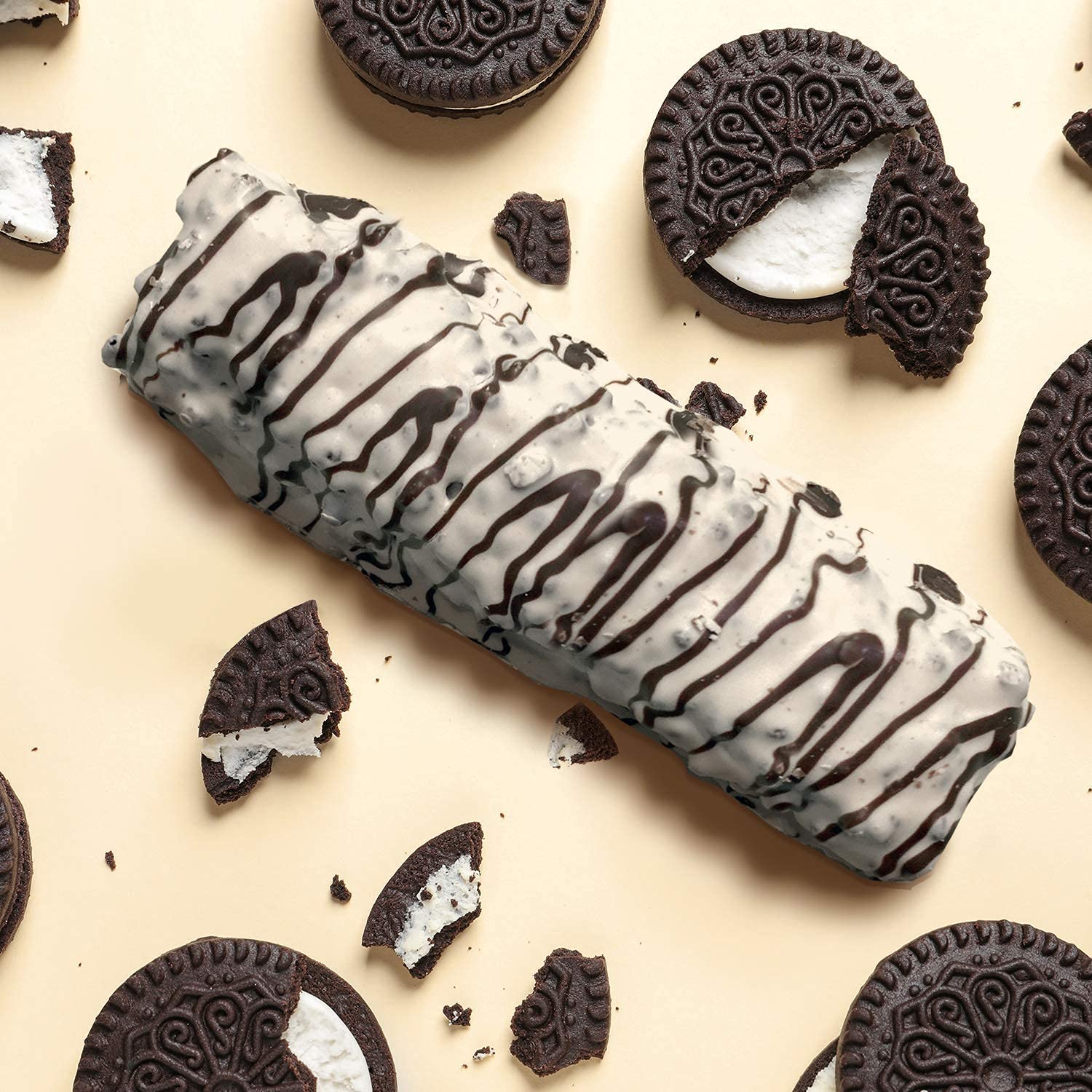 FITCRUNCH Snack Size Bar chef-created detail highlights balanced flavor