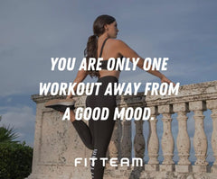 Pouring Fitteam Fit 30 drink to reveal improved organic formula and energy