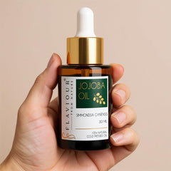 Flaviour Golden Jojoba Oil fast absorption texture demonstrates non-greasy finish