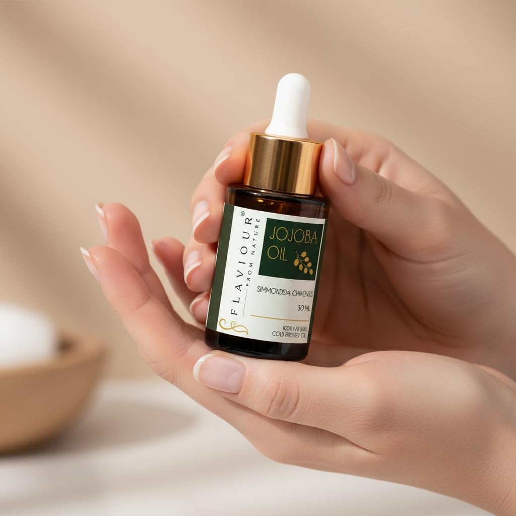 Flaviour Golden Jojoba Oil non-greasy formula for daily use