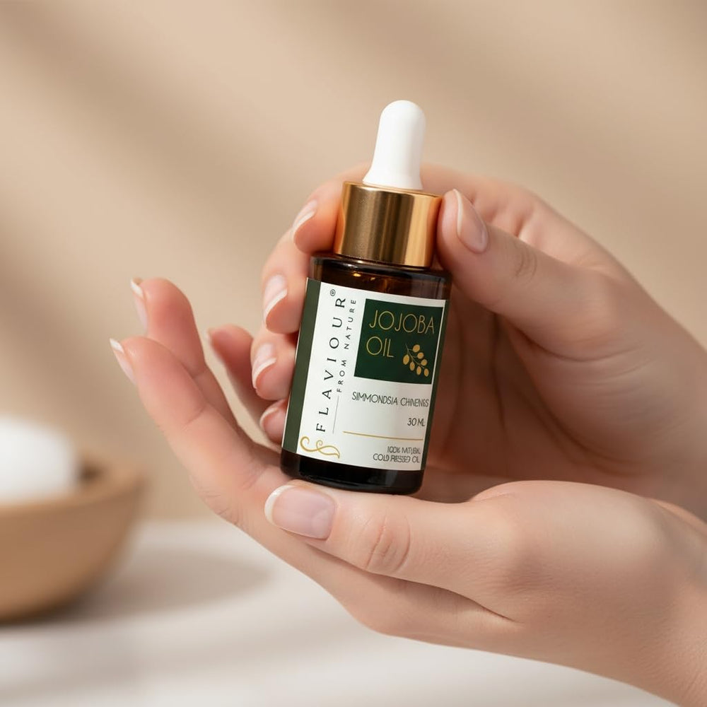 Flaviour Golden Jojoba Oil non-greasy formula for daily use