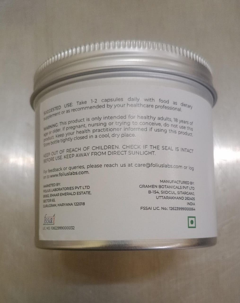 FOLIUS LABS L-Arginine capsules close-up, highlighting purity and accurate dosing for daily use.