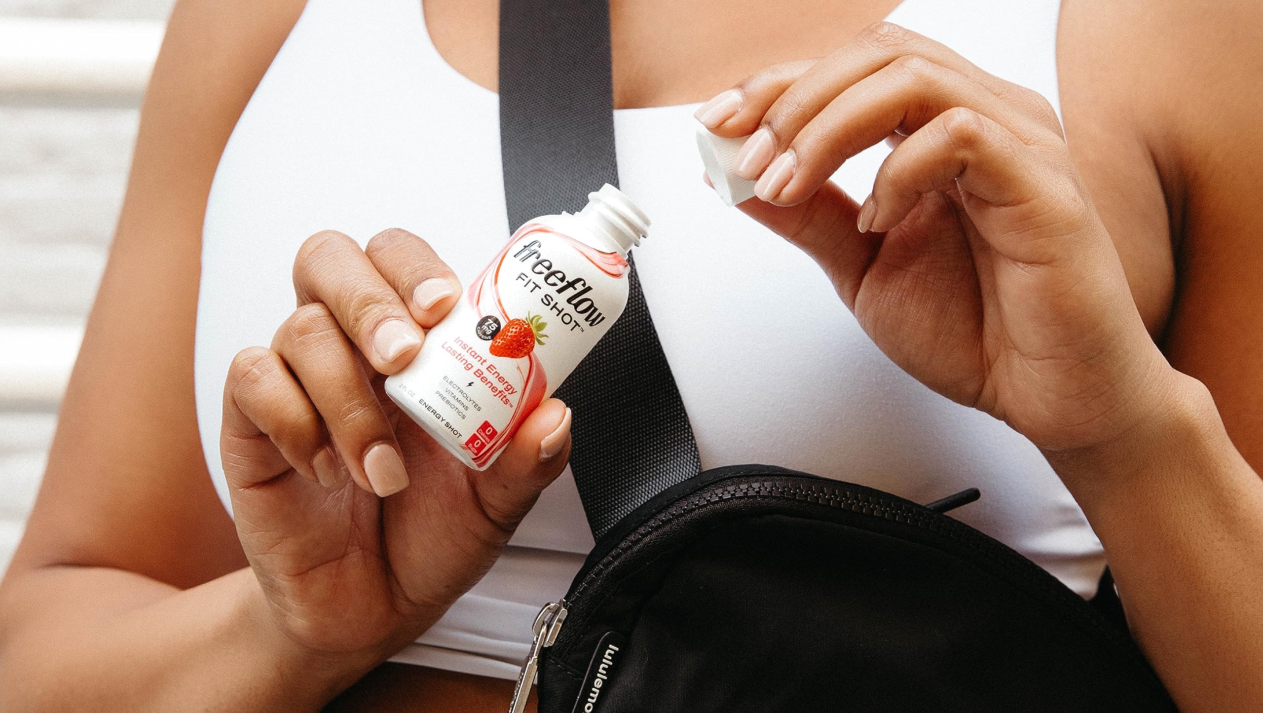 Freeflow Fit zero calories and no sugar feature highlighted.