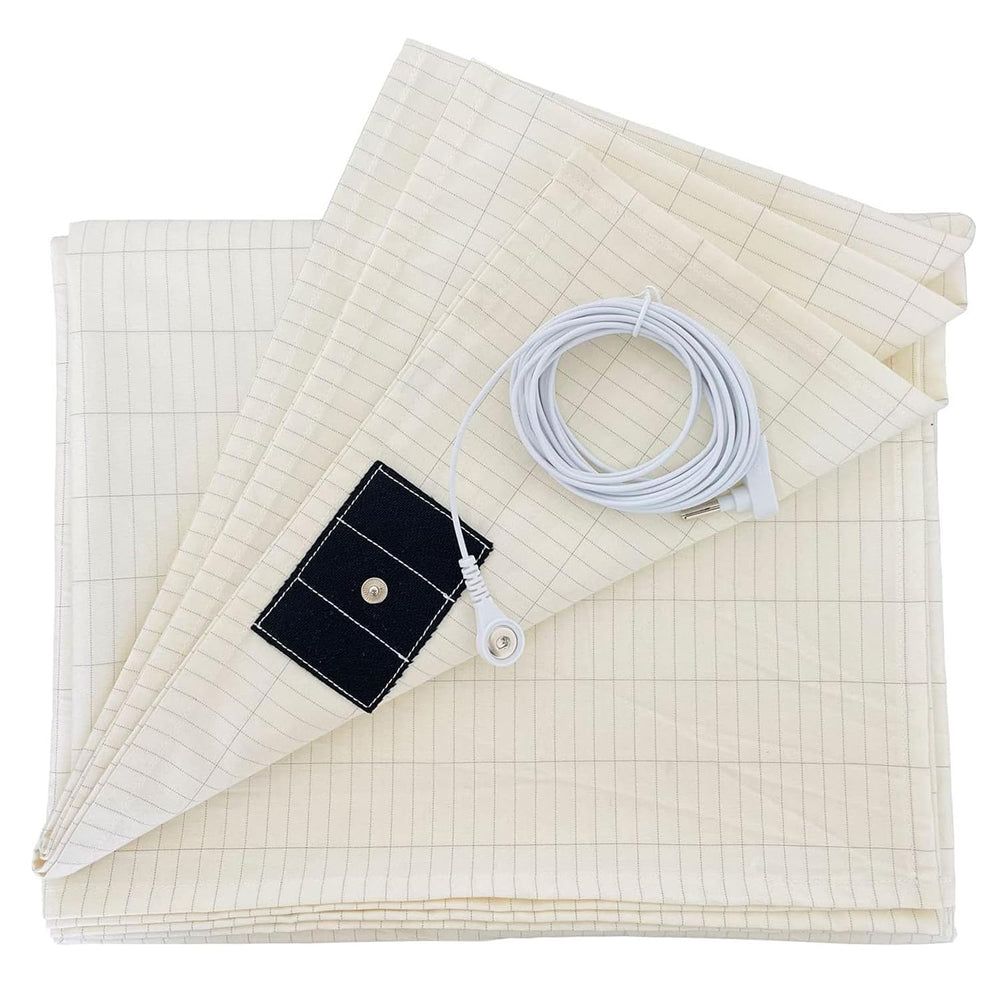 FXYSWGA grounding sheet close-up shows silver fiber conductivity for restful evenings.