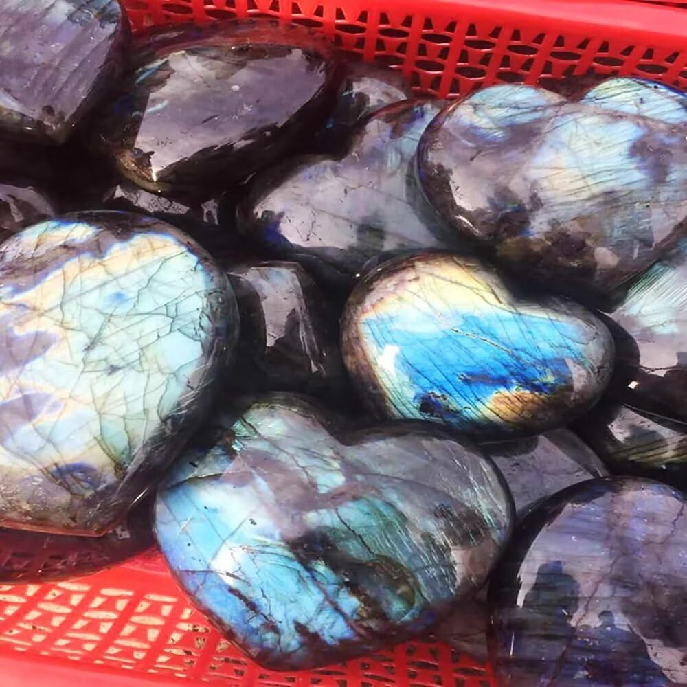 FZBHRO large heart crystal as yoga and mindfulness centerpiece.