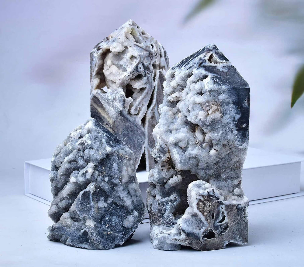 FZBHRO sphalerite geode tower ideal for desk decor and calm ambiance.