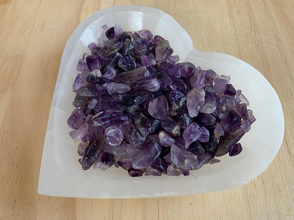 GAF TREASURES Amethyst chips bulk pack 1/8 lb ideal for creative projects.
